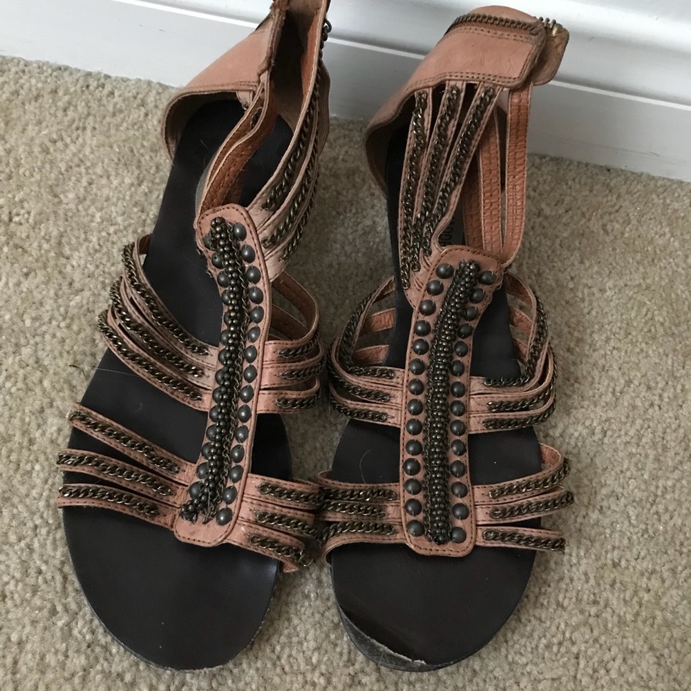 Steve Madden sandals 9